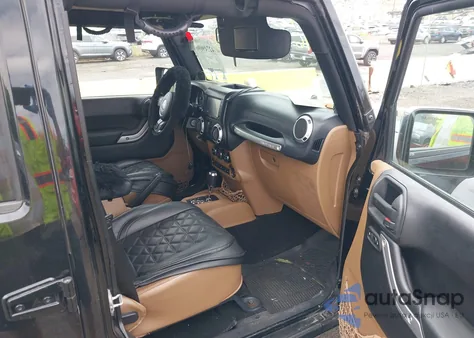 2013 Jeep Wrangler Unlimited Sahara z USA, uszkodzony, nr VIN 1C4BJWEG1DL509467